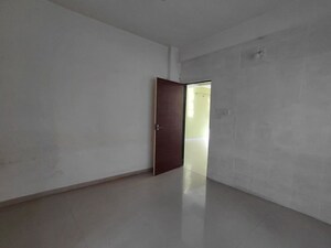 Room in 4 BHK Independent House at Shela – for Rent