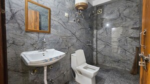 Bathroom in 1 BHK Builder Floor at Saket – for Rent