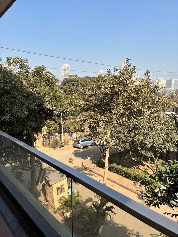 Plot For Sale in SS Southend Floors