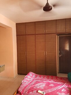 2 BHK + Extra Room Builder Floor For Rent in Shalimar Garden Extension I