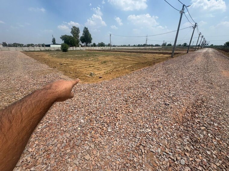 undefined, sector 10  199 Sq.Yd. Plot In Sector 10 Pune 10265957