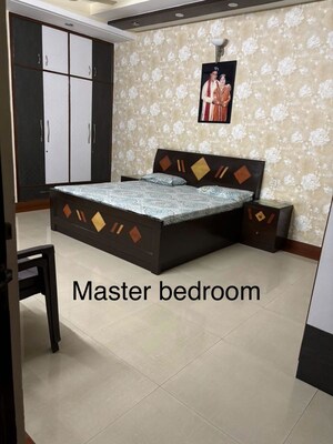 Bedroom in 5 BHK Builder Floor at Ramprastha Greens, Vaishali Sector 7 – for Sale