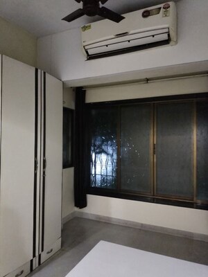 Room in  Pg at Vile Parle East – for Rent
