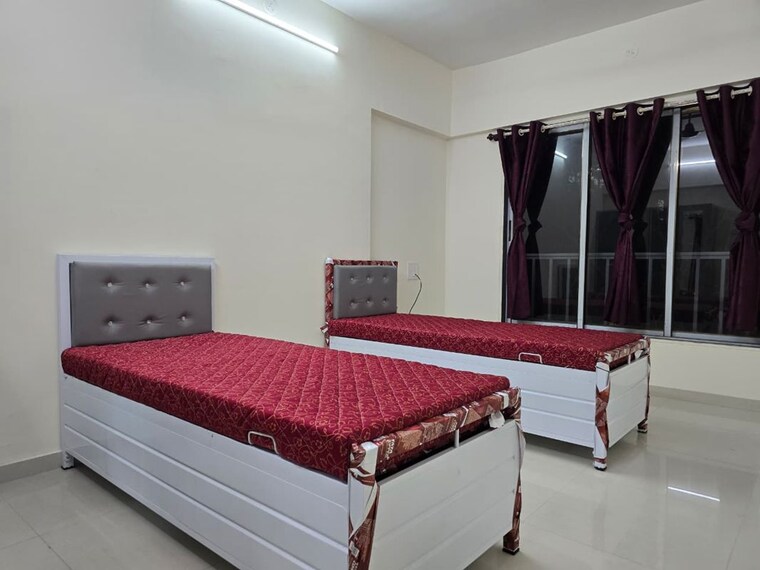 Room, vile parle east Pg For Boys & Girls In Vile Parle East 10266272