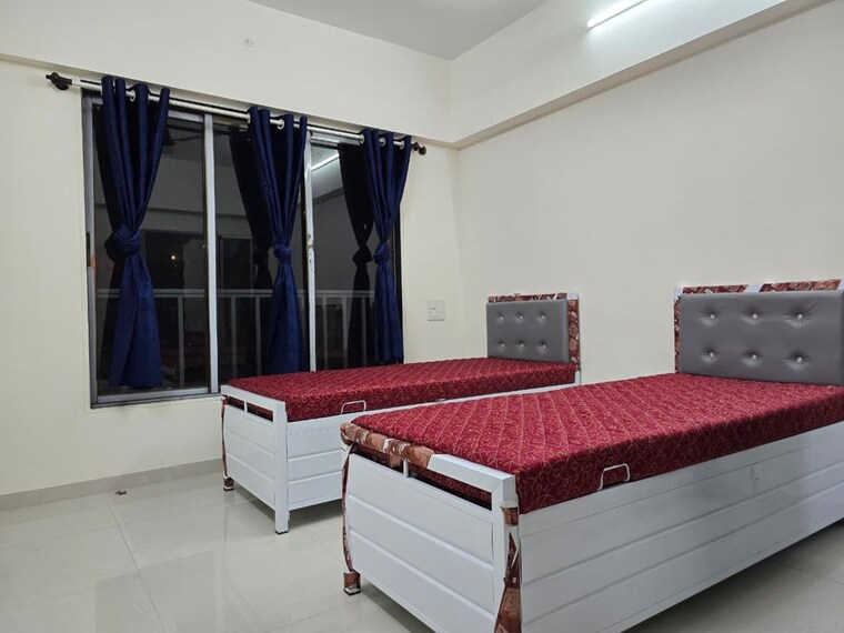 Room, vile parle east Pg For Boys & Girls In Vile Parle East 10266272