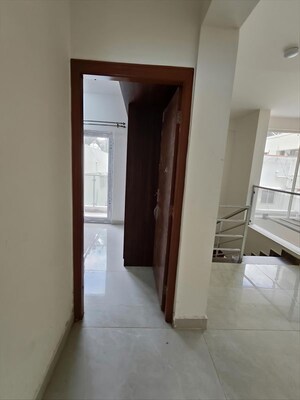Room in 3 BHK Apartment at S2 Homes The Water Grove, Electronic City Phase ii – for Rent