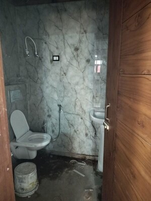Bathroom in 2 BHK Builder Floor at Defence Enclave Noida, Sector 44 – for Rent