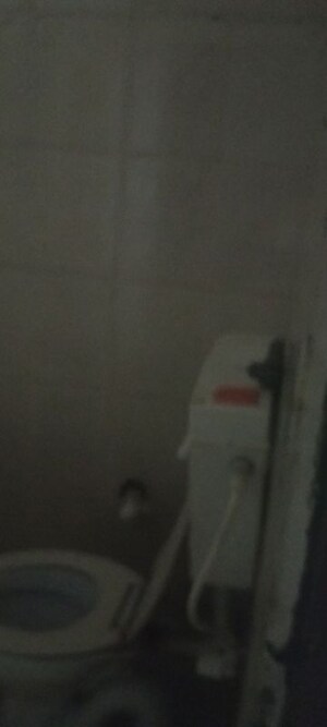 Furnished Amenities in 2 BHK Builder Floor at Bhagwati Garden – for Sale