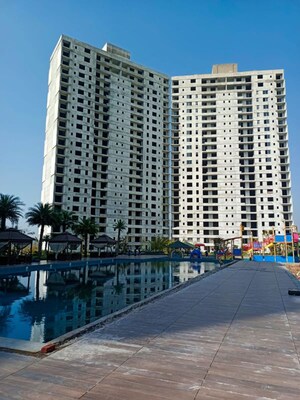 4 BHK Apartment – Exterior View View at Omaxe Lake, North Mullanpur - for Sale