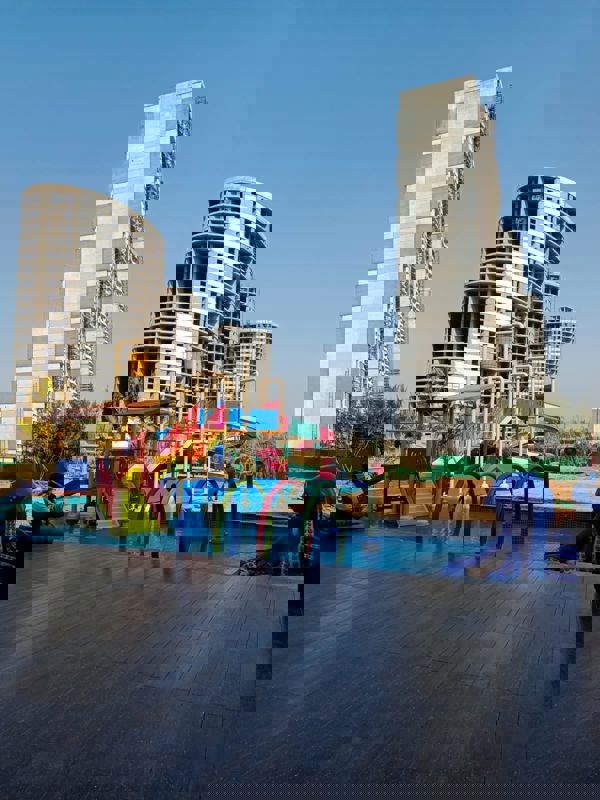 4 BHK + Pooja Room,Servant Room 4400 Sq.Ft. Apartment in Omaxe Lake