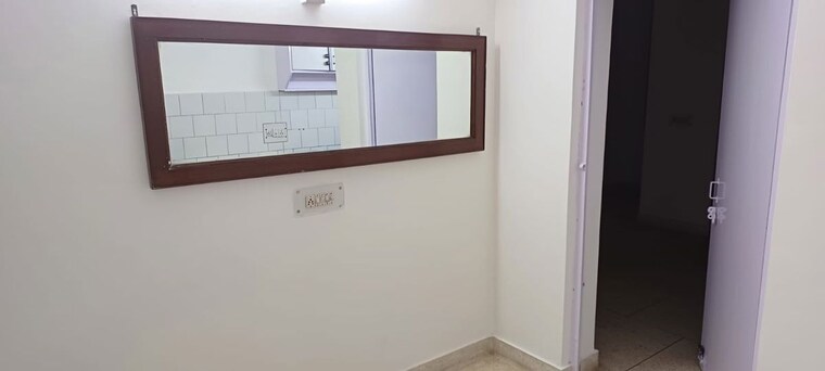 Room, east of kailash 2 Bedroom 1100 Sq.Ft. Builder Floor In East Of Kailash Delhi 10266343