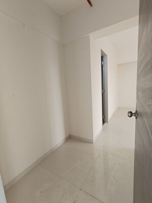 Room in 2 BHK Apartment at Strawberry The Address, Mira Road East – for Sale