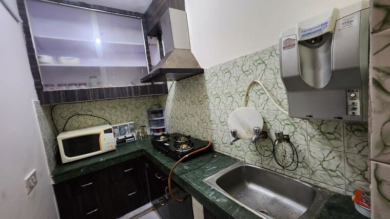 Kitchen, amar colony 2 Bedroom 900 Sq.Ft. Builder Floor In Amar Colony Delhi 10266450