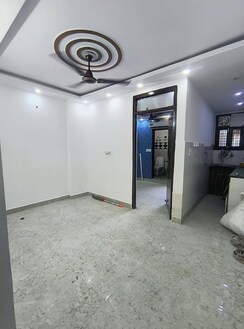3 BHK + Pooja Room Builder Floor For Rent in Govindpuri