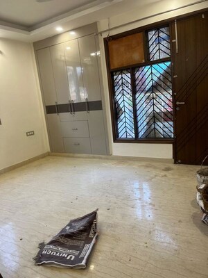 Room in 2 BHK Builder Floor at Malviya Nagar – for Rent