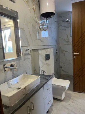 Team Area in 2 BHK Builder Floor at Malviya Nagar – for Rent