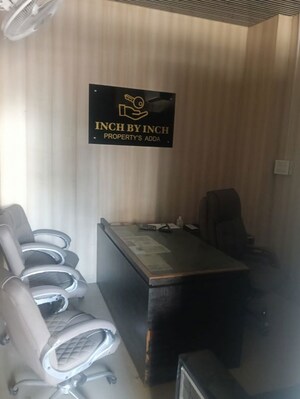  Shop For Rent in Windsor Paradise 2, Raj Nagar Extension