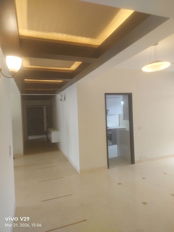 4 BHK + Servant Room,Extra Room Apartment For Rent in Pioneer Park Phase 1
