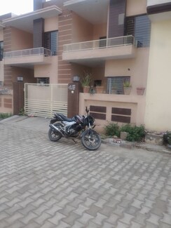 2 BHK + Servant Room,Study Room Independent House For Rent in Ludhiana-Chandigarh Hwy