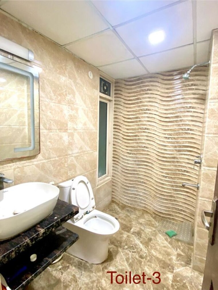 Bathroom, supertech-cape-town 3 Bedroom 1625 Sq.Ft. Apartment In Sector 74 Noida 10266631