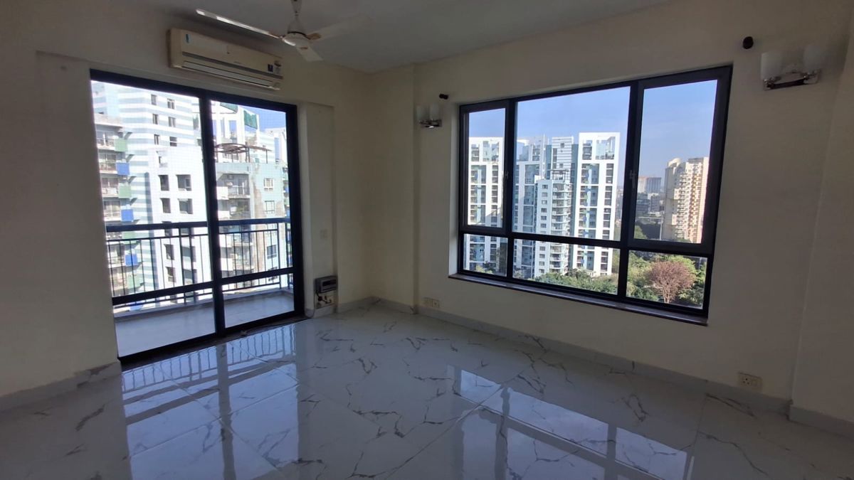 3 BHK Apartment For Rent in Unitech The Close North