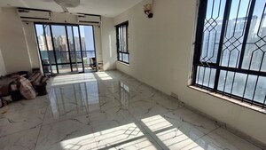 Building Lobby in 3 BHK Apartment at Unitech The Close North, Sector 50 – for Rent