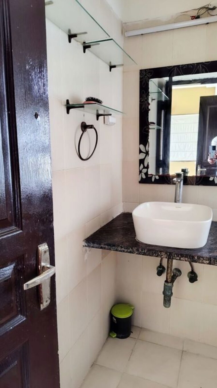 Bathroom, bptp-the-resort 3 Bedroom 1750 Sq.Ft. Apartment In Sector 75 Faridabad 10266674