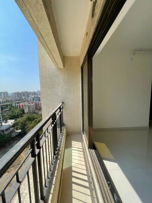 1 BHK Apartment For Rent in Velocity Hill Spring, Ghodbunder Road