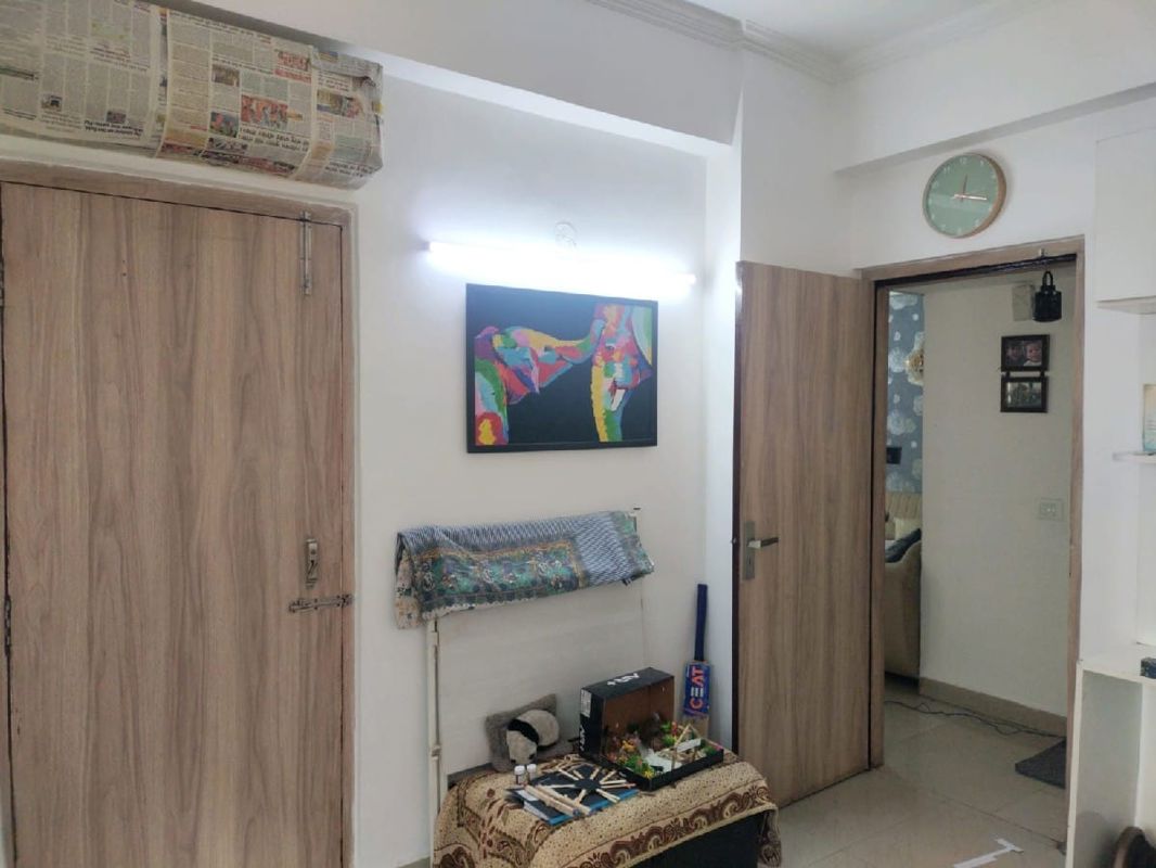 2 BHK Apartment For Rent in Supertech Cape Town