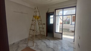 Room in 2.5 BHK Builder Floor at Ansal Plaza Sector-23, Sector 23 – for Rent