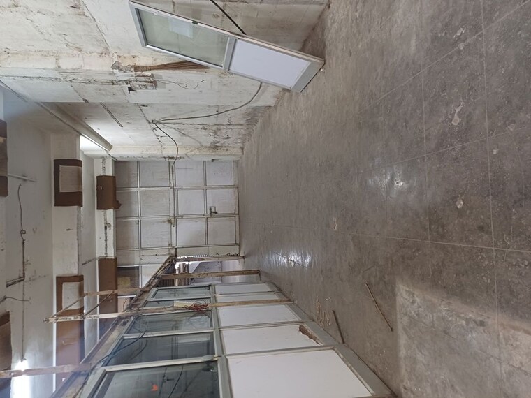 Balcony, shree-laxmi-vijay-industrial-estate Commercial Showroom 880 Sq.Ft. In Andheri West Mumbai 10266758