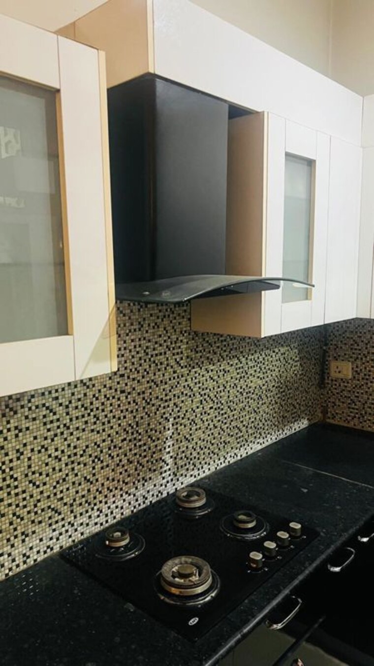Kitchen, jm-aroma 3 Bedroom 1550 Sq.Ft. Apartment In Sector 75 Noida 10266943