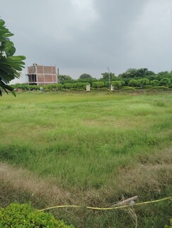 Plot For Sale in Sector 16 Wave City