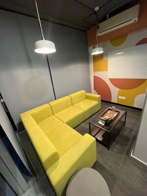  Office Space For Rent in Shubham Centre, Andheri East