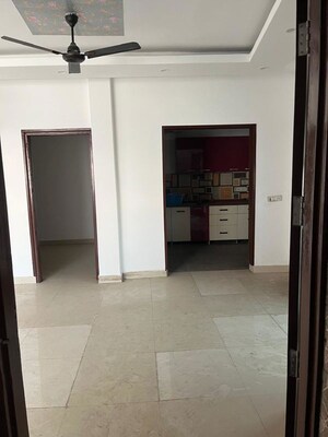 Room in 3 BHK Builder Floor at Kailash Colony – for Sale