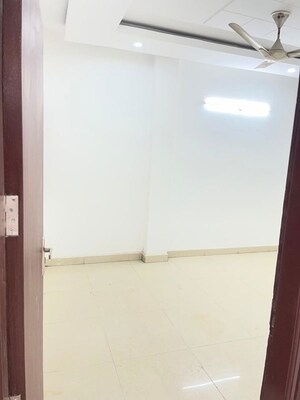 Room in 3 BHK Builder Floor at Kailash Colony – for Sale