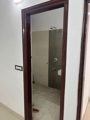 Building Lobby in 3 BHK Builder Floor at Kailash Colony – for Sale