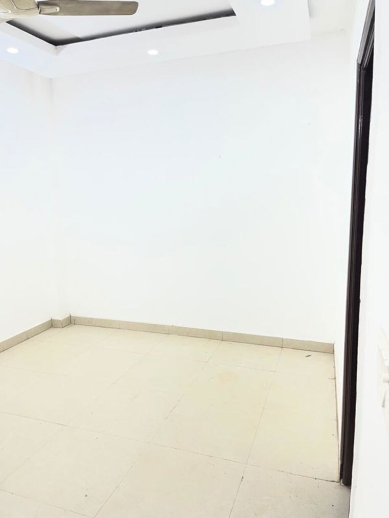Room, kailash colony 3 Bedroom 1440 Sq.Ft. Builder Floor In Kailash Colony Delhi 10267029