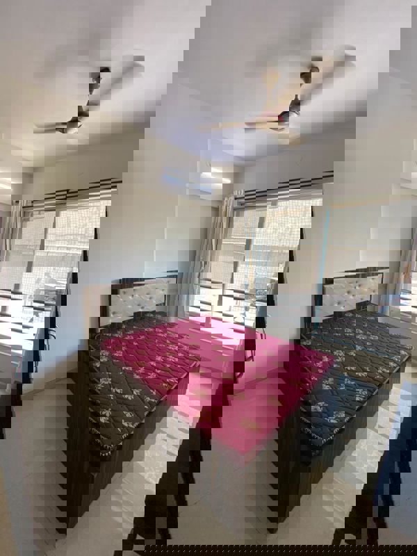 2 BHK 1000 Sq.Ft. Apartment in Kalpataru Yugdharma