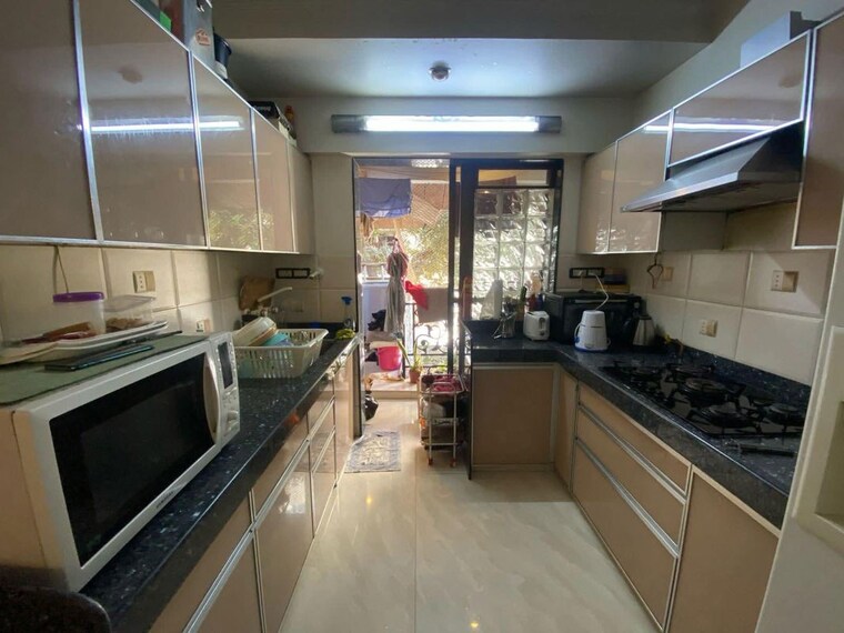 Kitchen, bandra west 3 Bedroom 1000 Sq.Ft. Apartment In Bandra West Mumbai 10267038
