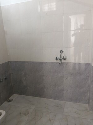 Bathroom in 2 BHK Builder Floor at Ansal Plaza Sector-23, Sector 23 – for Rent