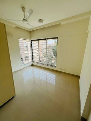 Room in 2 BHK Apartment at Andheri West – for Sale