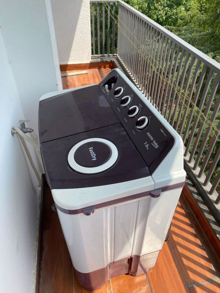 Balcony, saket 1 Bedroom 500 Sq.Ft. Apartment In Saket Delhi 10267090