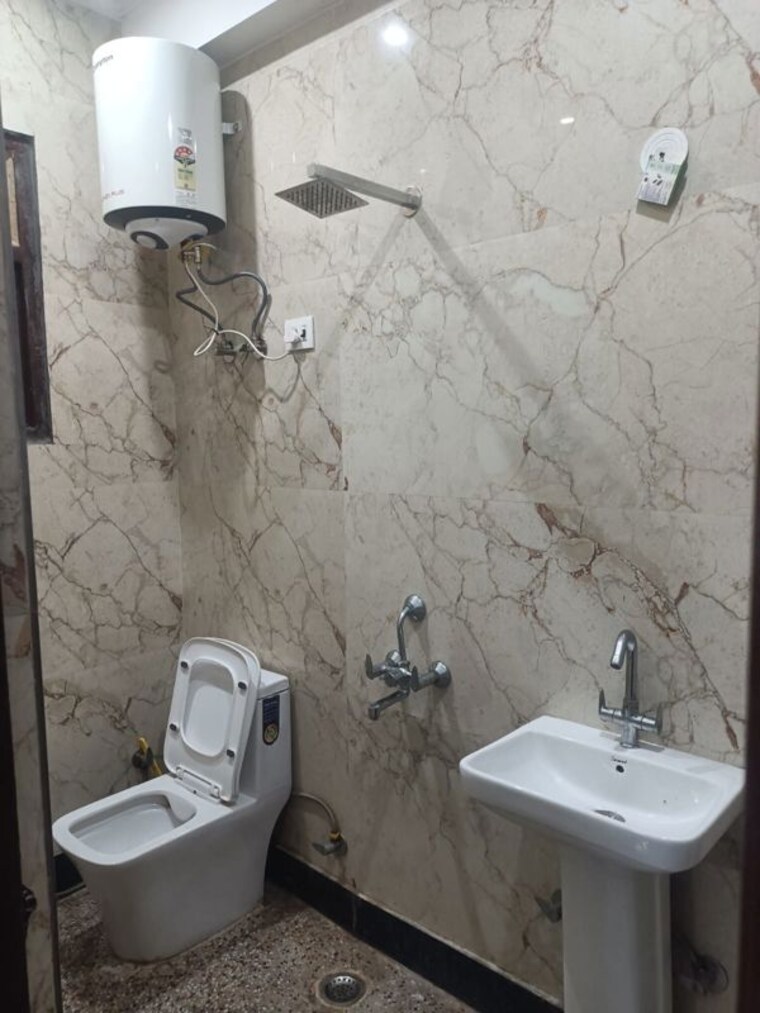 Bathroom, saket 1 Bedroom 500 Sq.Ft. Apartment In Saket Delhi 10267227