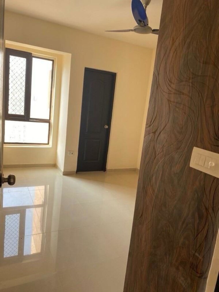 Room, logix-blossom-county 2.5 Bedroom 1417 Sq.Ft. Apartment In Sector 137 Noida 10267230