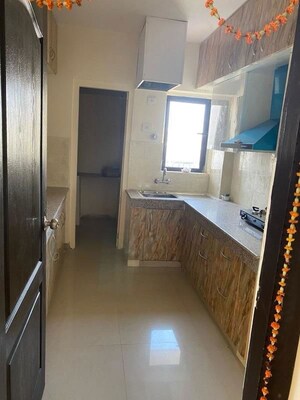 Bathroom in 2.5 BHK Apartment at Logix Blossom County, Sector 137 – for Rent