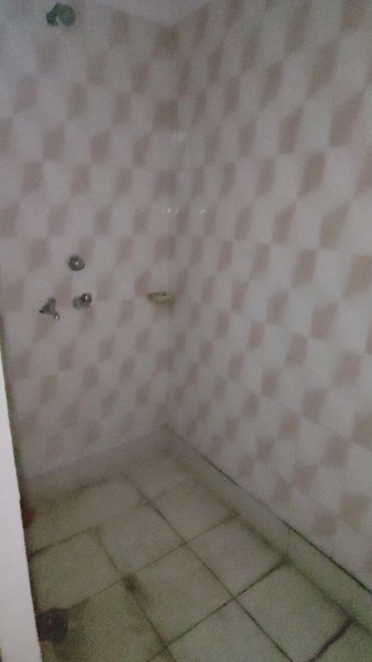 Bathroom, buddhi vihar 3.5 Bedroom 162 Sq.Mt. Builder Floor In Buddhi Vihar Moradabad 10267564