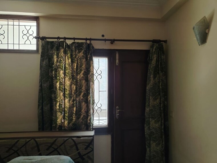 Bedroom, south city 1 3 Bedroom 2050 Sq.Ft. Builder Floor In South City 1 Gurgaon 10267483