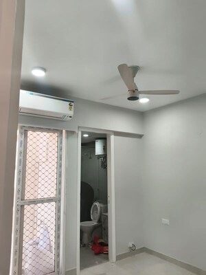 Furnished Amenities in 3.5 BHK Builder Floor at Signature Global City, Sector 37d – for Rent