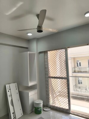 Furnished Amenities in 3.5 BHK Builder Floor at Signature Global City, Sector 37d – for Rent